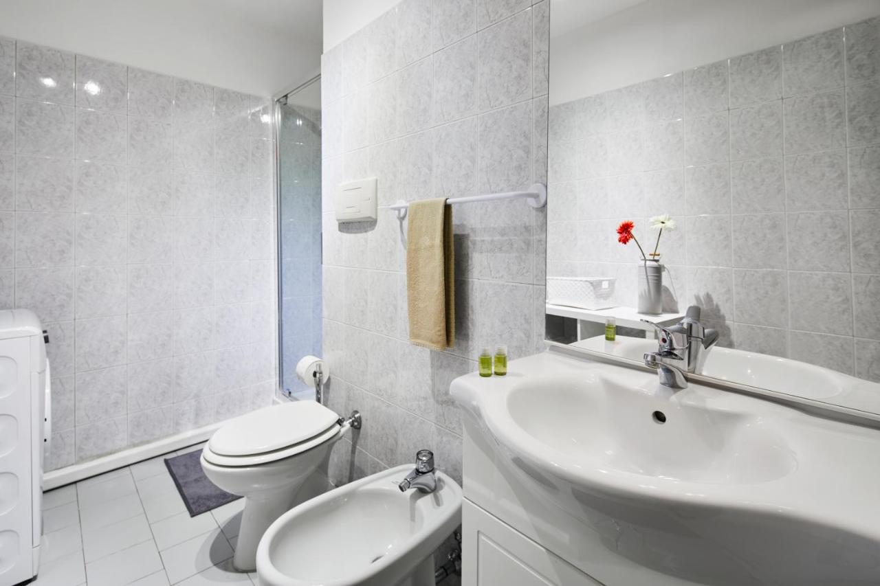 House Naviglio Grande 15 Minutes To Duomo Apartment Милано Екстериор снимка
